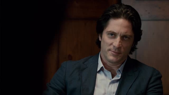 S01:E18 - Chapter Eighteen