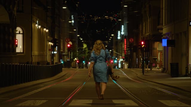 S02:E02 - Stepmother From Hell