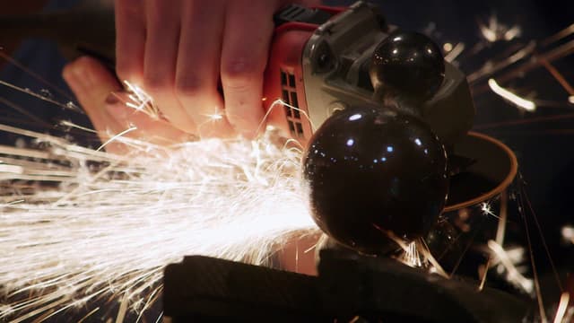 S06:E21 - Astronaut Knife