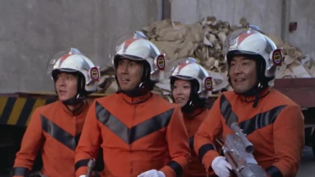 S01:E14 - Terror of the Two Giant Monsters/The Great Tokyo Tornado