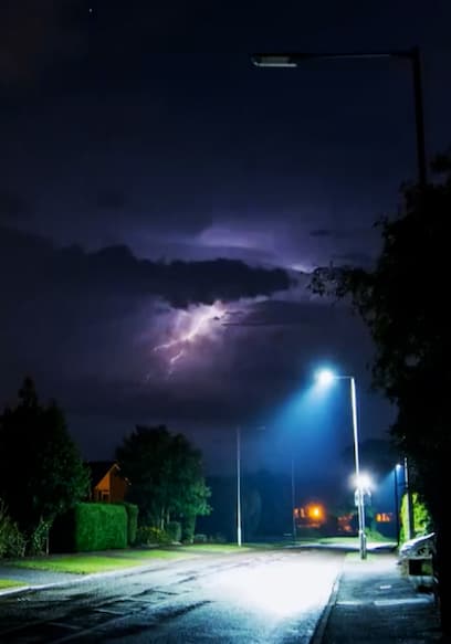 S04:E08 - Weather From Hell Part 2 poster