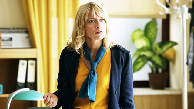 S01:E13 - After Six at the Zoo