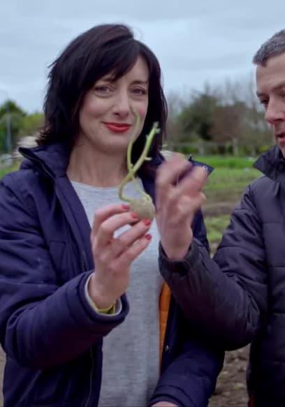 S01:E01 - The Potato poster