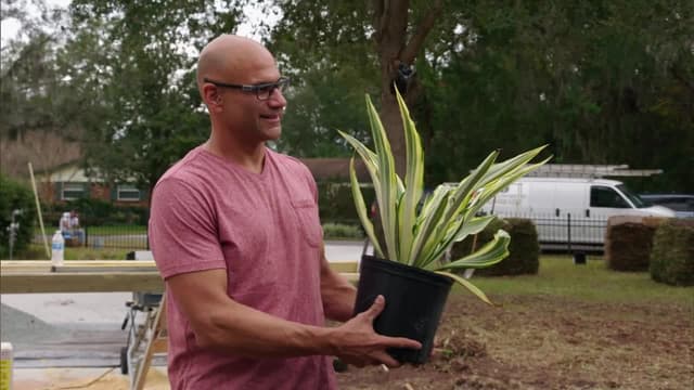 S01:E04 - Orlando Eyesore