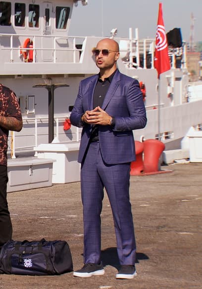 S12:E06 - Feeding the U.S. Coast Guard poster