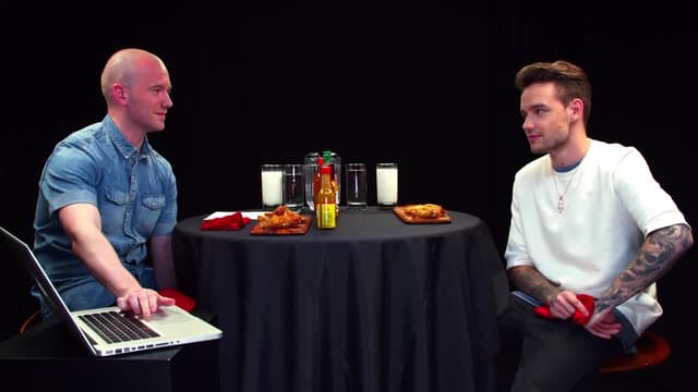 S04:E02 - Liam Payne Gets Cocky Eating Spicy Wings