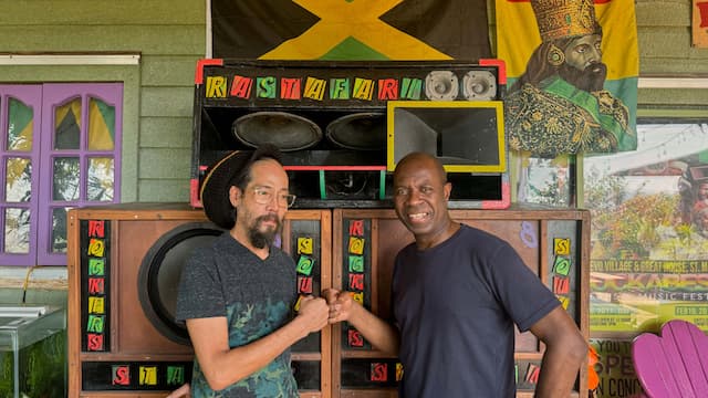 S01:E03 - Downtown - Jamaica