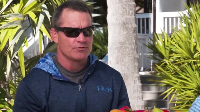 S15:E08 - Offshore of Hawks Cay
