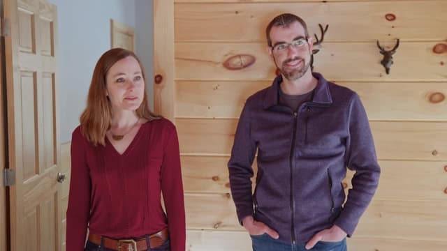 S08:E10 - White Mountains Cabin Hunt