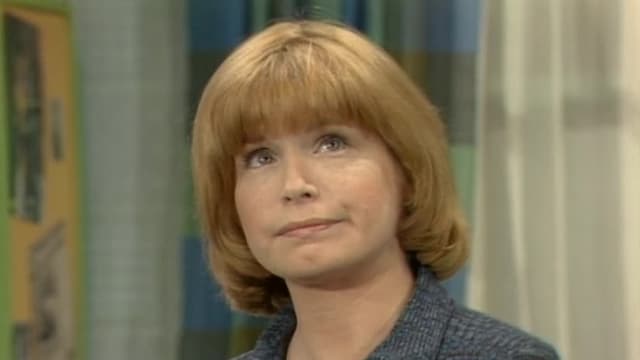 S02:E212 - Julie's Decision (Pt. 1)