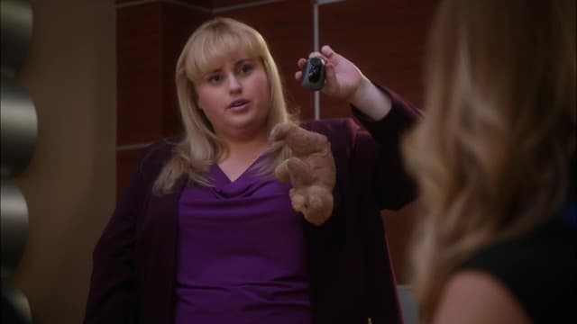 S01:E12 - Hostile Makeover