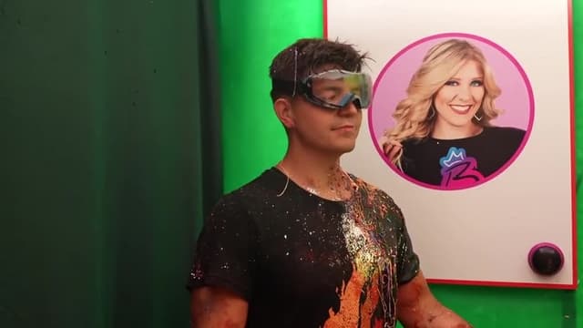 S05:E07 - Trapped in 100 YouTuber Layers!