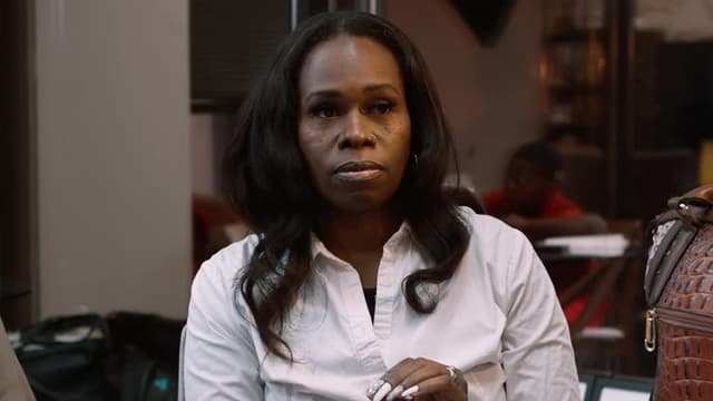 S01:E02 - Good Kid, Bad City