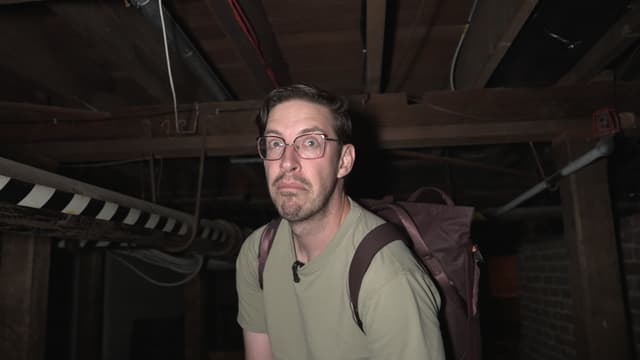 S01:E01 - Winchester Mystery House