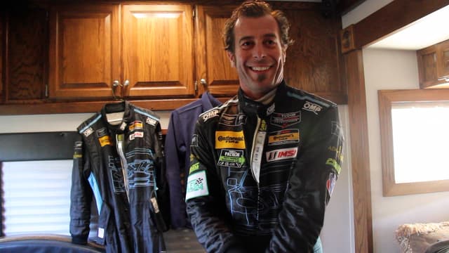 S01:E03 - Bumps in the Road