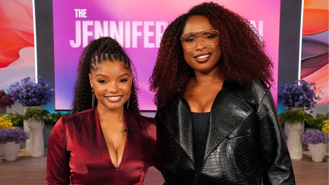 S04:E29 - Halle Bailey, Kristen Wells-Collins