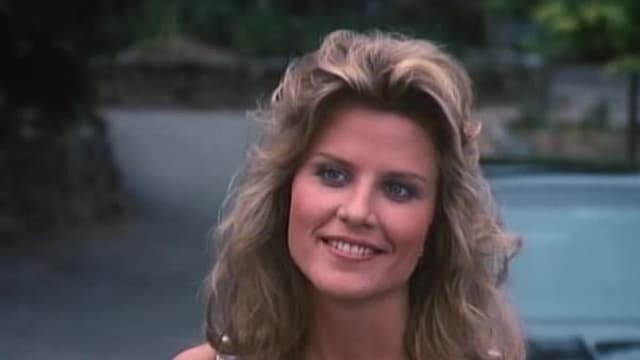 S03:E09 - Chameleon Charades