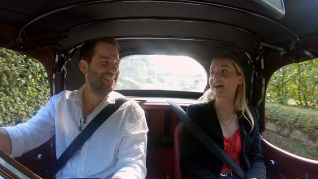S28:E16 - Coin Specialist vs. Jewellery Expert