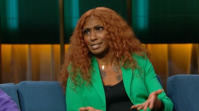 S01:E15 - Too Many People in This Relationship