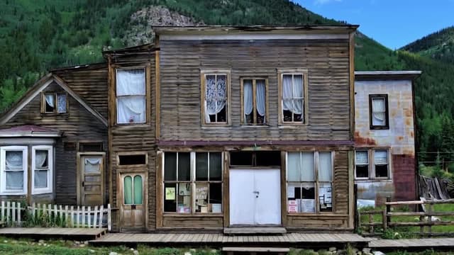 S02:E02 - Lost in Time: St. Elmo, Colorado's Haunted Past