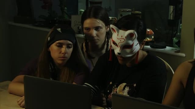 S01:E06 - Hidden Codes