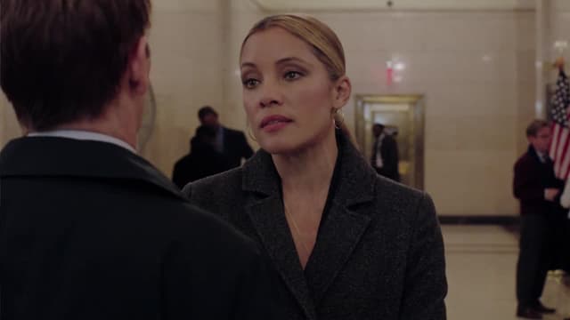 S03:E05 - A Hostile Witness