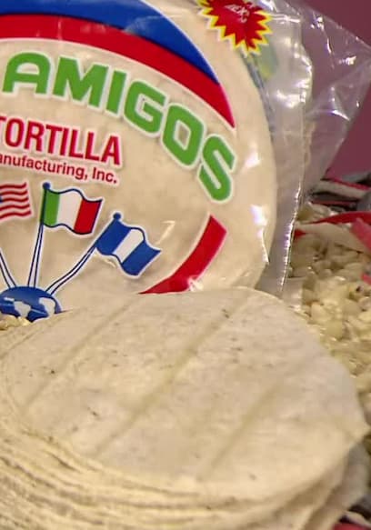 S10:E04 - Corn Tortillas and Bush Planes poster
