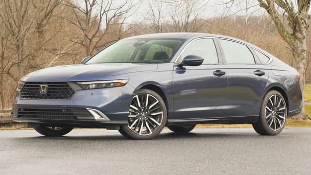 S42:E33 - 2023 Honda Accord