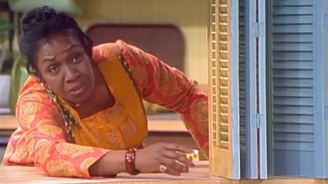 S01:E06 - George's Skeleton